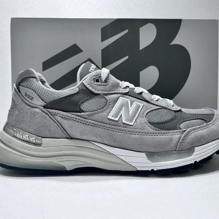 [BUNJANG] New Balance 992 MIU Core Grey Sneakers (US 11) / 뉴발란스 992 MIU 코어그레이 (290)