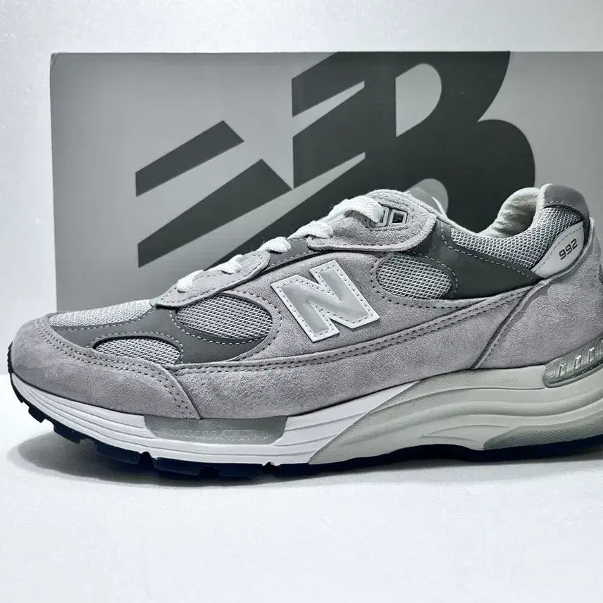 [BUNJANG] New Balance 992 MIU Core Grey Sneakers (US 11) / 뉴발란스 992 MIU 코어그레이 (290)
