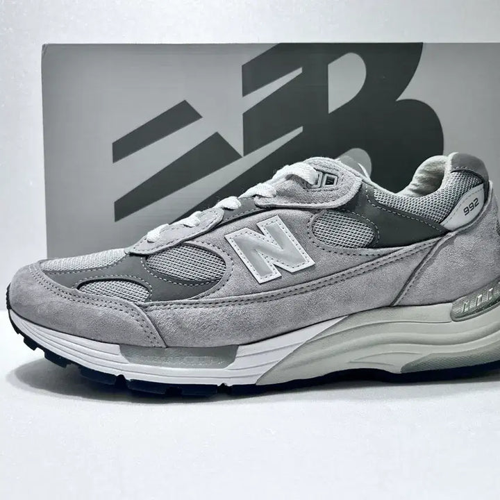 [BUNJANG] New Balance 992 MIU Core Grey Sneakers (US 11) / 뉴발란스 992 MIU 코어그레이 (290)