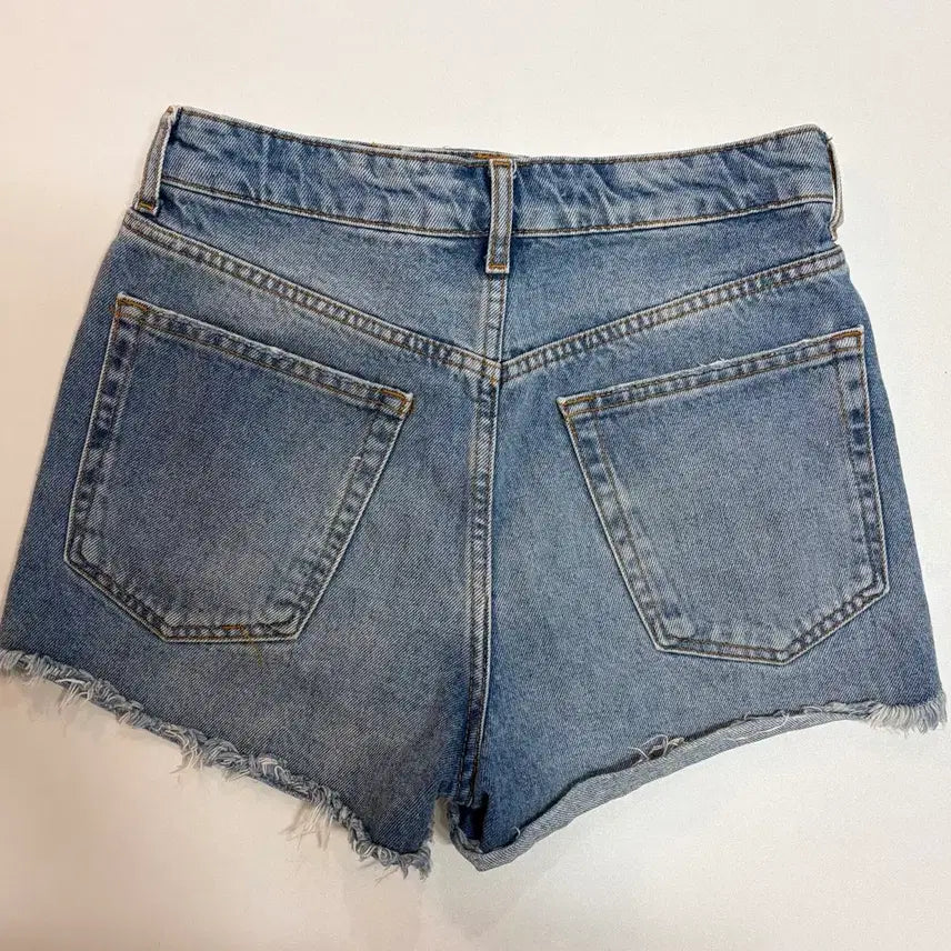 [BUNJANG] Zara Denim Cut-Off Shorts / 자라 반바지 쇼츠 36