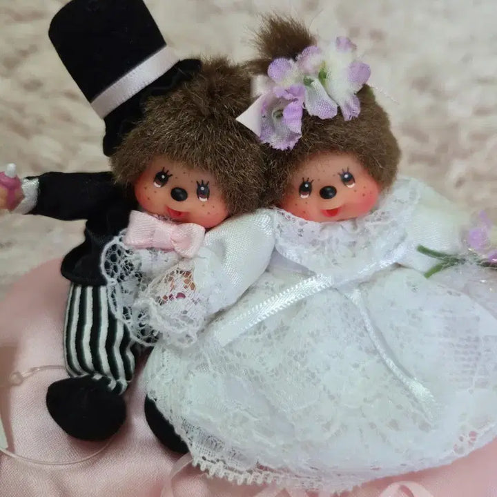 [BUNJANG] Monchhichi 30th Anniversary Mini Wedding Couple Doll / 고전 몬치치 30주년 미니 웨딩 세키구치 인형