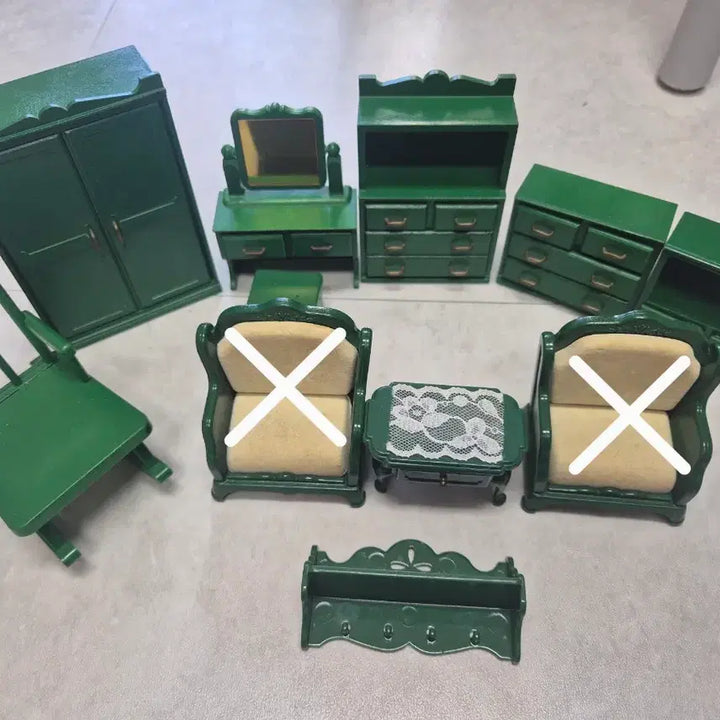 [BUNJANG] Sylvanian Families Old Green Furniture 8-Piece Bundle Set / 실바니안 올드 초록가구 8종 일괄