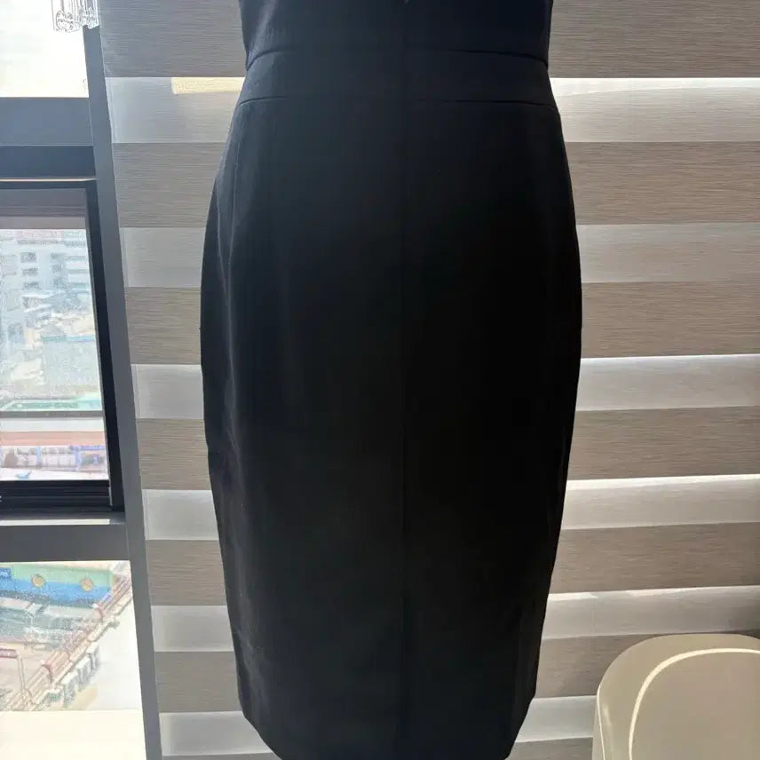 [BUNJANG] TIME Black H-Line Midi Skirt / 타임 - 블랙 H라인 스커트