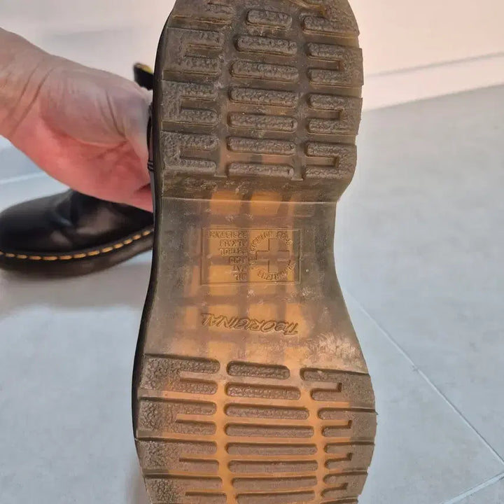[BUNJANG] Dr. Martens Chelsea Boots Size 8 / 닥터마틴 첼시부츠 8사이즈