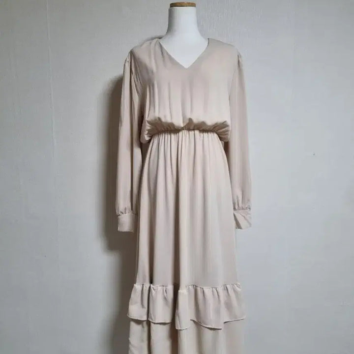 [BUNJANG] Beige V-Neck Long Dress / L185 브이넥 베이지롱원피스