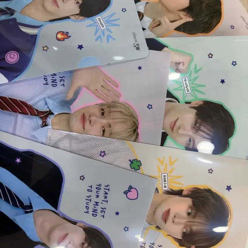 [BUNJANG] Tours 1st Round Photocard Holder Bundle Set / 대교 스타런 투어스 1회차(겉패키지X 빼고 다있음)