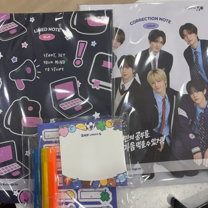 [BUNJANG] Tours 1st Round Photocard Holder Bundle Set / 대교 스타런 투어스 1회차(겉패키지X 빼고 다있음)