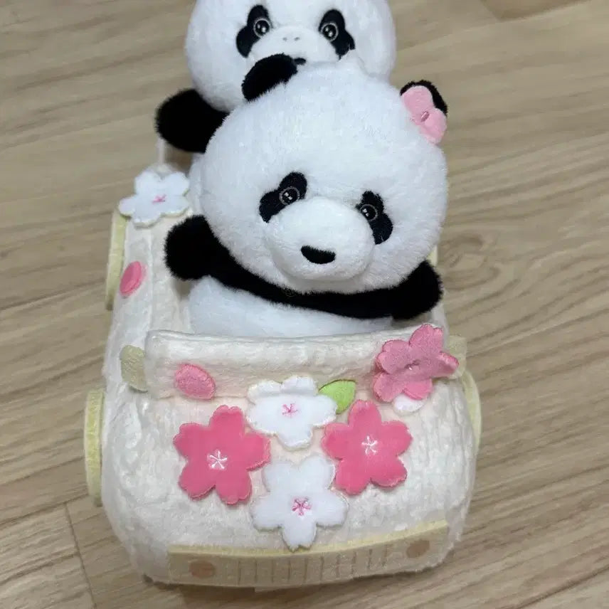 [BUNJANG] Louis Huie Cherry Blossom Pouch / 루이후이 벚꽃 바오카