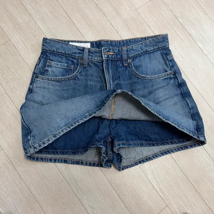 [BUNJANG] Zara Denim Skirt Shorts M / (M)자라 청치마 청반바지 치마바지(거의새거)