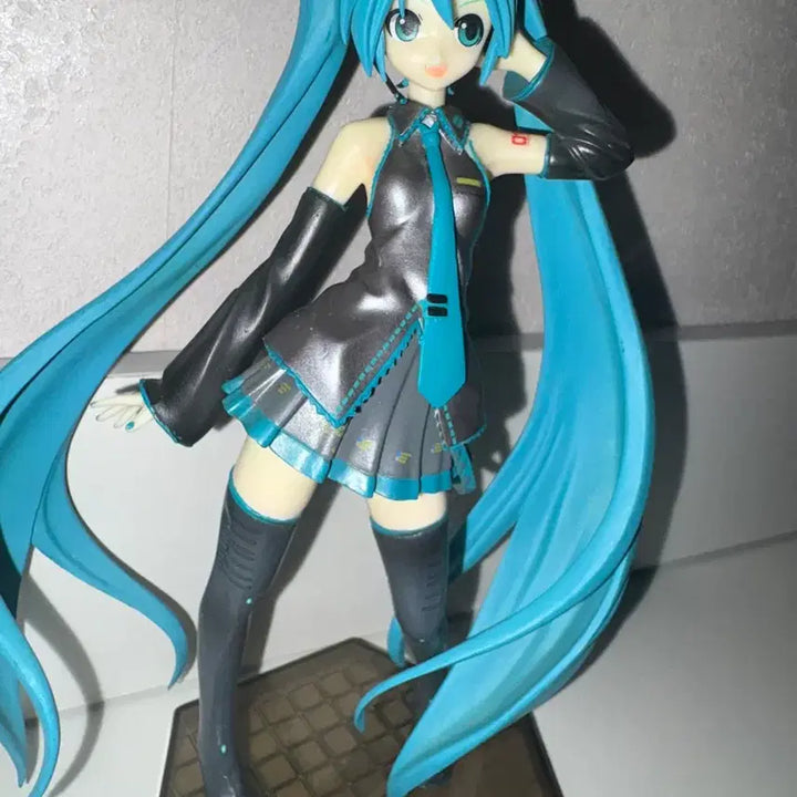 [BUNJANG] Vocaloid Hatsune Miku Classic Bishoujo Figure / 보컬로이드 하츠네 미쿠 고전 미소녀 피규어