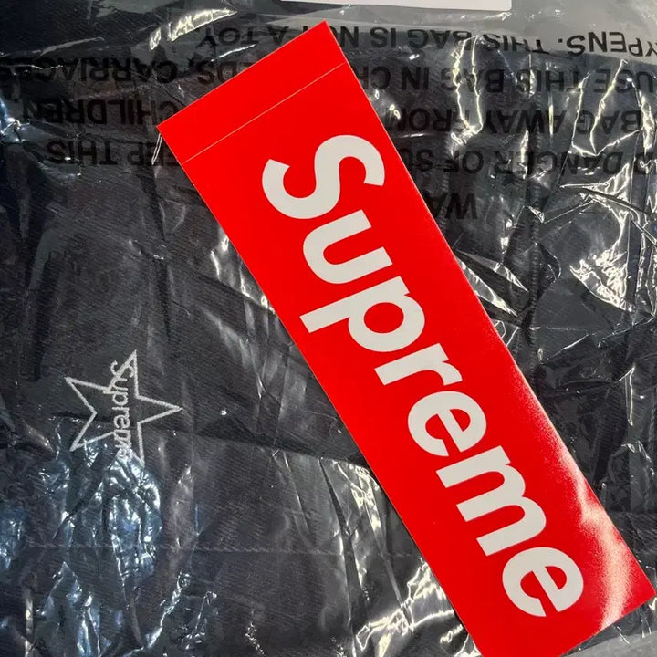 [BUNJANG] Supreme 26ss Regular Fit Black Denim Pants / 26ss 슈프림 레귤러 진 블랙 데님 팬츠 새상품