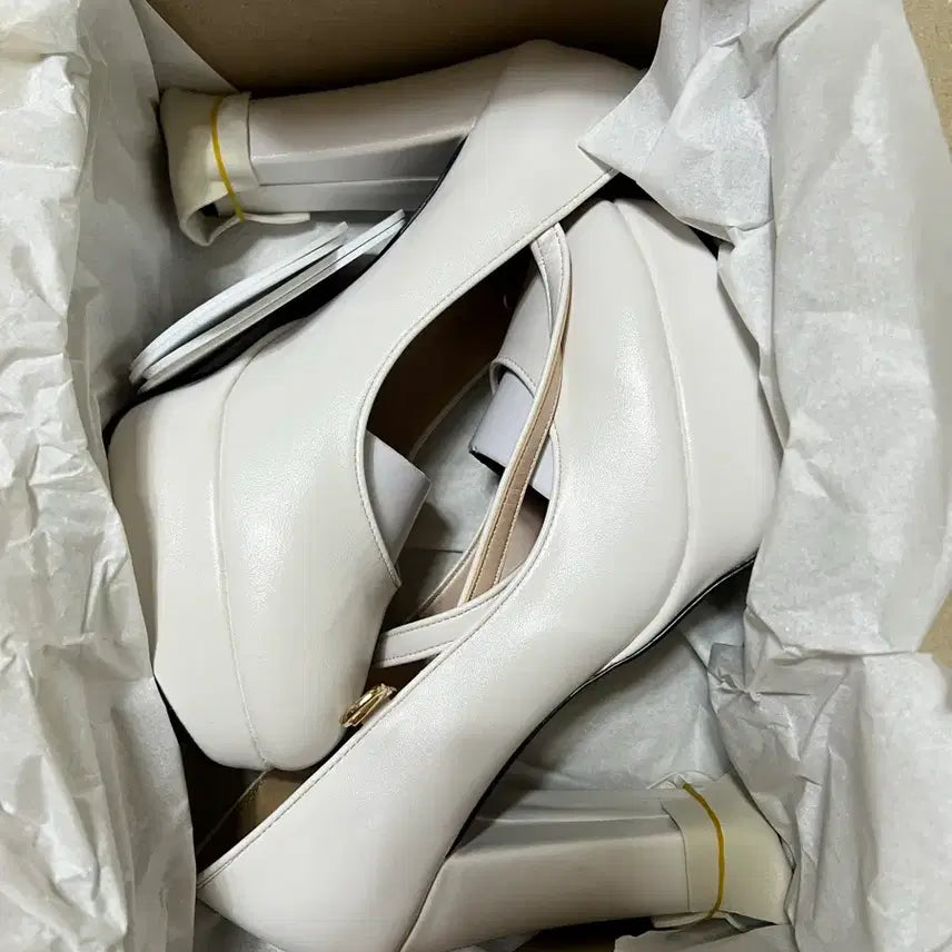 [BUNJANG] Handmade Mary Jane Platform Heels (11cm) - Wedding Shoes for Petite Women / 가보시 메리제인 11cm 통굽힐 웨딩슈즈 키작녀 수제화 고품질