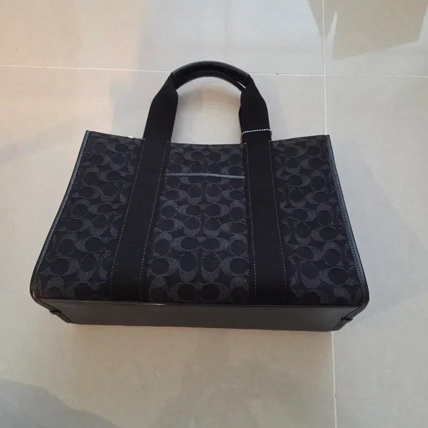 [BUNJANG] Coach Signature Black Tote Bag / 코치 시그니처 블랙 토트백