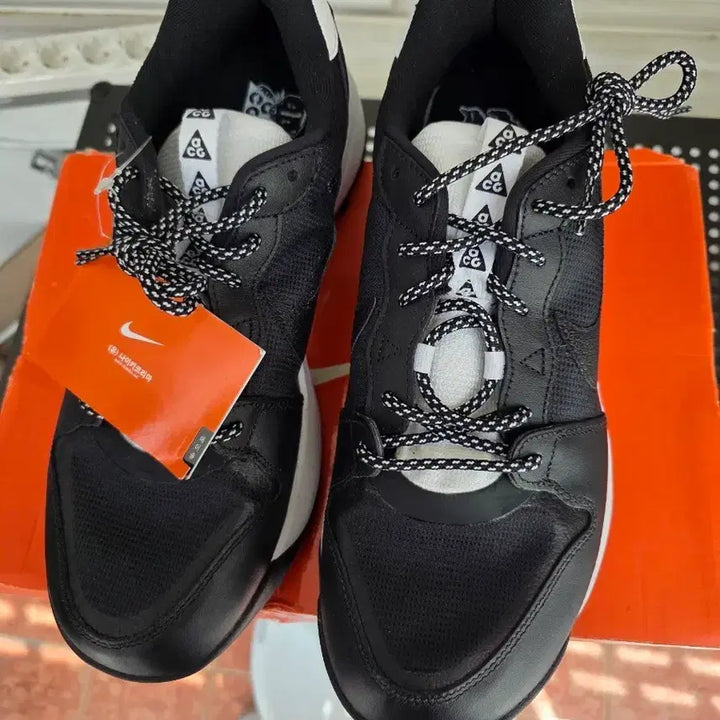 [BUNJANG] Nike ACG Lowcate Black 285mm / (미사용)나이키 ACG 로우케이트 블랙 285mm