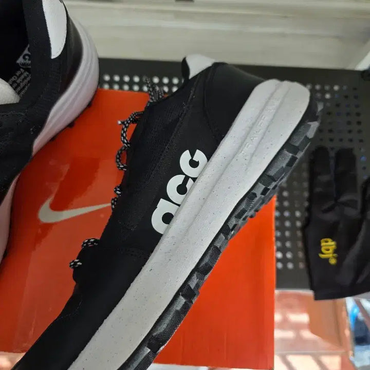 [BUNJANG] Nike ACG Lowcate Black 285mm / (미사용)나이키 ACG 로우케이트 블랙 285mm