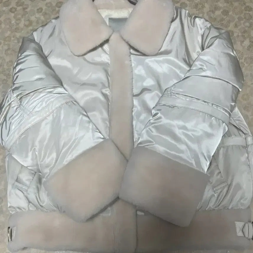 [BUNJANG] Cellevi Premium Australian Merino Wool Trimmed Goose Down Puffer Jacket (Ivory) / 호주산 천연양모 트리밍 구스다운