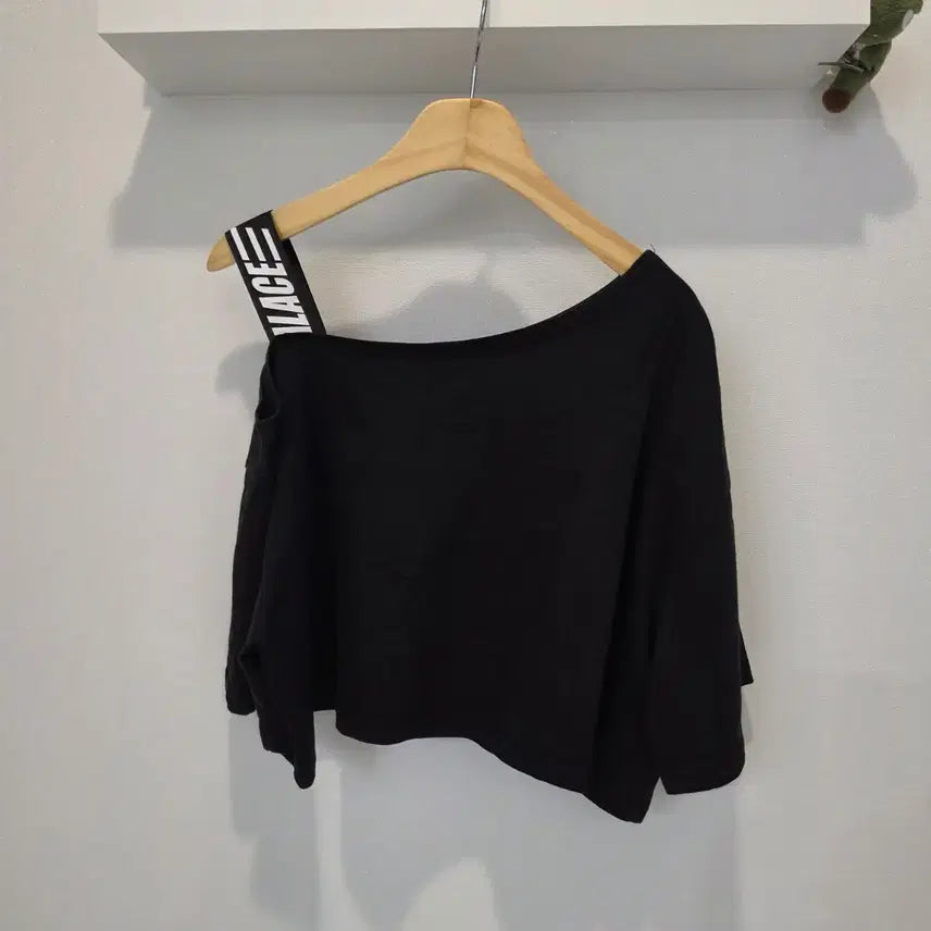[BUNJANG] Palace Black Cropped Short Sleeve T-Shirt / 팔라스 PALACE 블랙 크롭 반팔 티셔츠