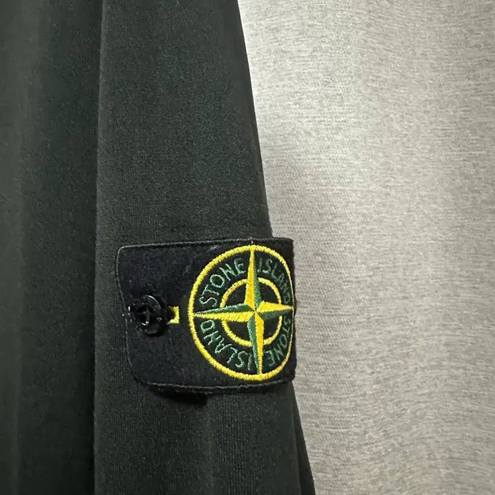[BUNJANG] Stone Island Nylon/Cotton Sweatshirt Deep Green (L) / 스톤아일랜드 나일론/코튼 맨투맨 딥그린 (L)