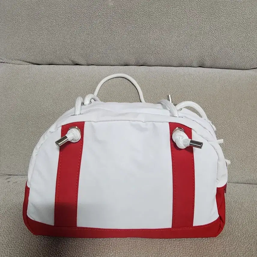 [BUNJANG] Hello Kitty White/Red Mini Boston Bag / 헬로키티 화이트/레드 미니 보스턴백