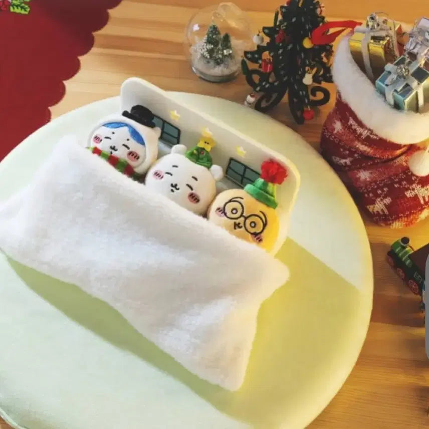 [BUNJANG] Chiikawa Happy Holiday Christmas Oyasumi Figure (Opened) / [단순개봉] 치이카와 해피홀리데이 크리스마스 오야스미
