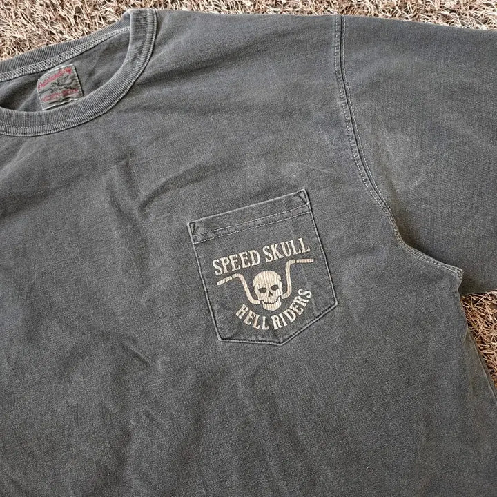 [BUNJANG] Outstanding 25SS Skull Washed Printing Pocket Short-Sleeve T-Shirt / 아웃스탠딩 25ss 스컬 워시드 프린팅 포켓 반팔 티셔츠