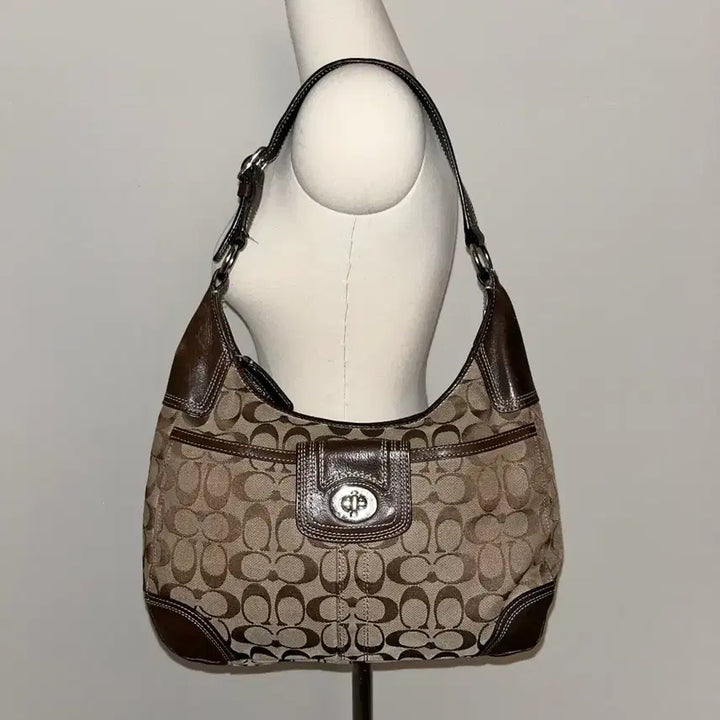 [BUNJANG] Coach Basic Brown Shoulder Bag / Coach Bacis Brown Shoulder bag