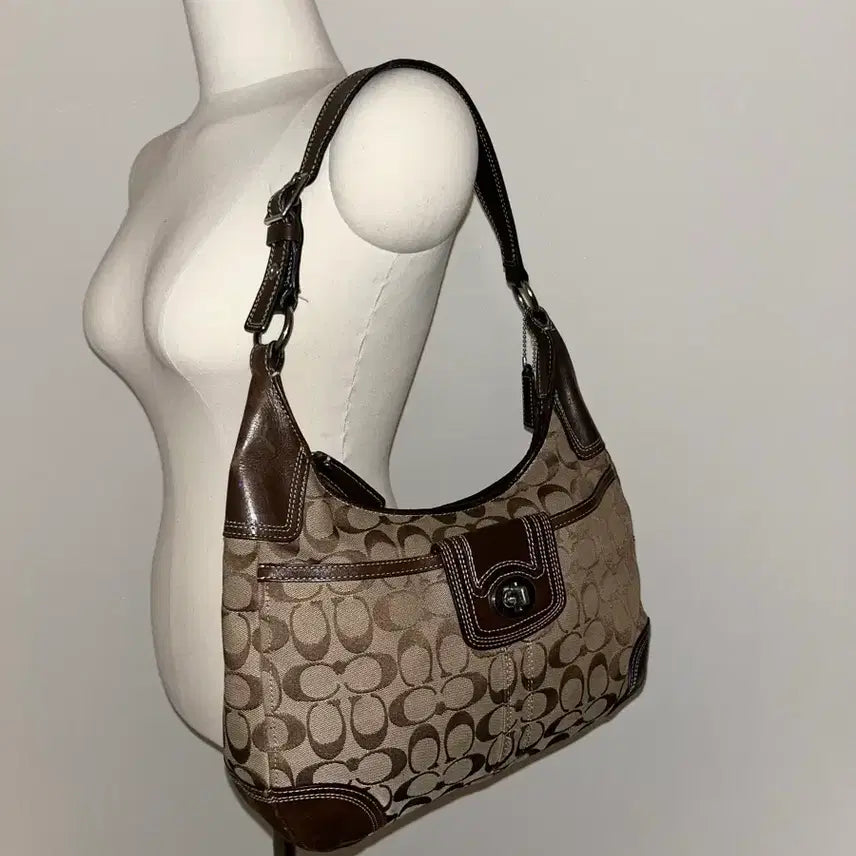 [BUNJANG] Coach Basic Brown Shoulder Bag / Coach Bacis Brown Shoulder bag