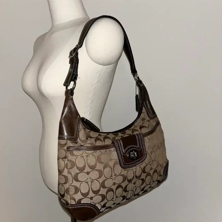[BUNJANG] Coach Basic Brown Shoulder Bag / Coach Bacis Brown Shoulder bag