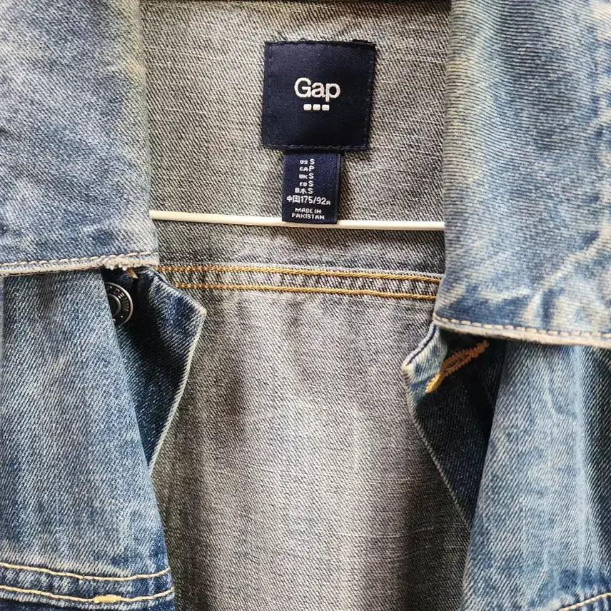 [BUNJANG] GAP Denim Jacket L Size / GAP 데님 청자켓 L 사이즈