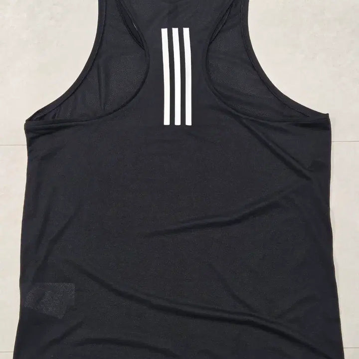 [BUNJANG] Adidas 2025 Dong-A Marathon Commemorative Singlet (M) / 아디다스 싱글렛 M사이즈 2025동아마라톤 기념