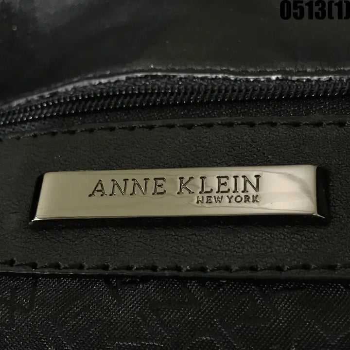 [BUNJANG] Anne Klein Leather Black Handbag / ANNE KLEIN 가죽 블랙 핸드백