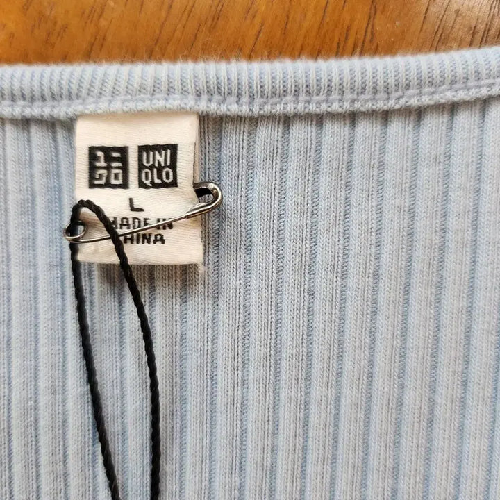 [BUNJANG] Uniqlo Square Neck Short Sleeve T-Shirt 2-Pack / 유니클로 스퀘어넥 반팔 티셔츠 2종