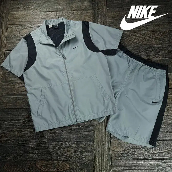 [BUNJANG] Nike Swoosh Embroidered Short Sleeve Shorts Windbreaker Set / 나이키 스우시 자수 반팔 반바지 바람막이 셋업 세트 M20538