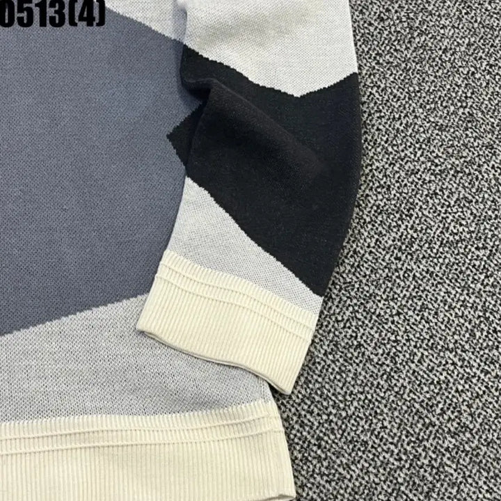 [BUNJANG] Geometric Pattern Knit Sweater / 기하학 패턴 니트 스웨터