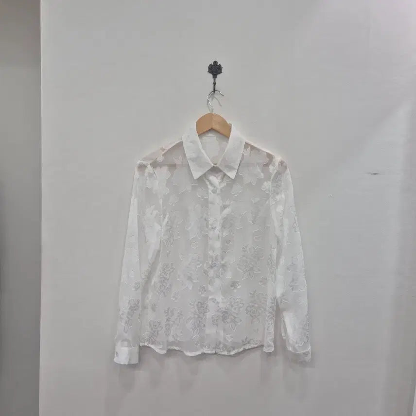[BUNJANG] Flower Pattern See-Through Blouse White / 플라워 패턴 시스루 블라우스 화이트
