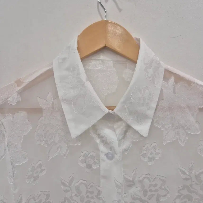 [BUNJANG] Flower Pattern See-Through Blouse White / 플라워 패턴 시스루 블라우스 화이트