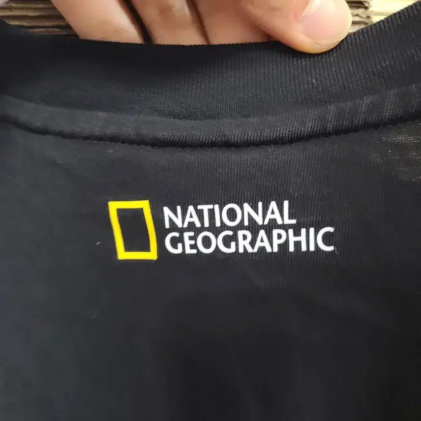 [BUNJANG] National Geographic Black T-Shirt Size S (Men&