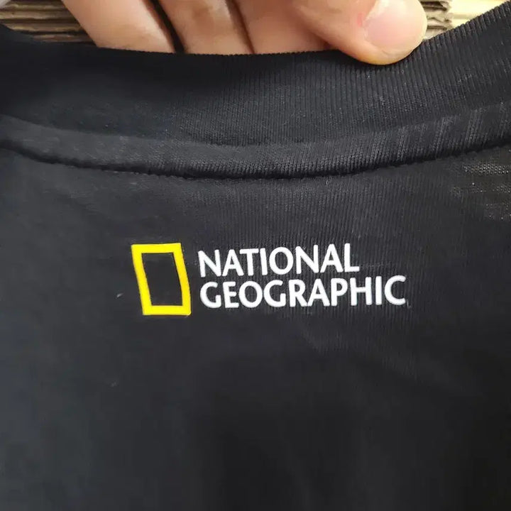 [BUNJANG] National Geographic Black T-Shirt Size S (Men&