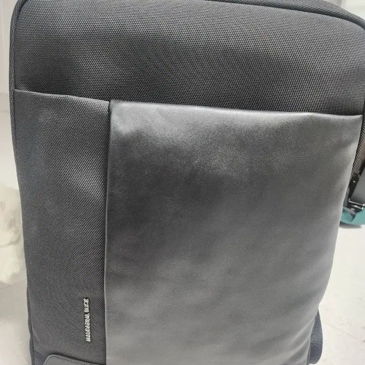 [BUNJANG] Mandarin Duck PIETRO Backpack P4T02163 Black / 만다리나덕 PIETRO 백팩 P4T02163 블랙