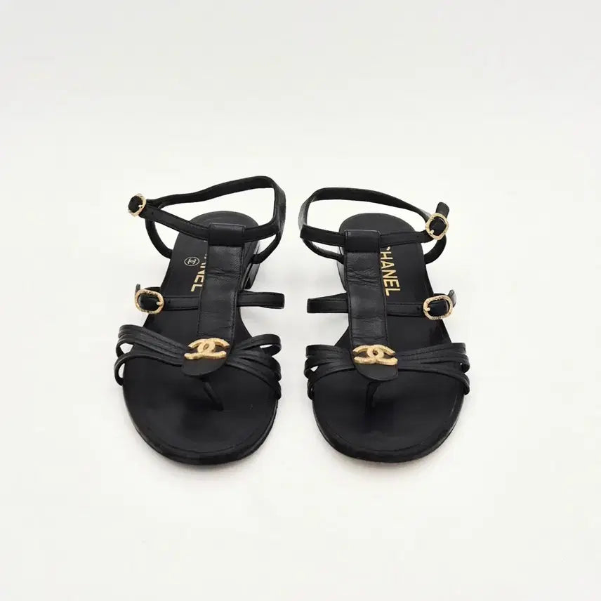 [BUNJANG] Chanel CC Logo Flat Strap Sandals Black Leather Size 37C / [중고명품셀렉트]샤넬 CC 로고 플랫 스트랩 샌들 37C