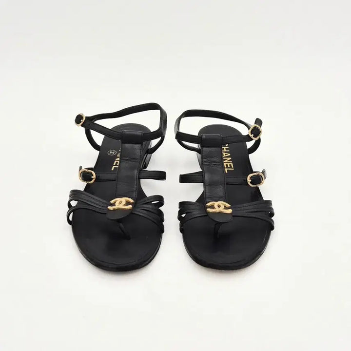 [BUNJANG] Chanel CC Logo Flat Strap Sandals Black Leather Size 37C / [중고명품셀렉트]샤넬 CC 로고 플랫 스트랩 샌들 37C