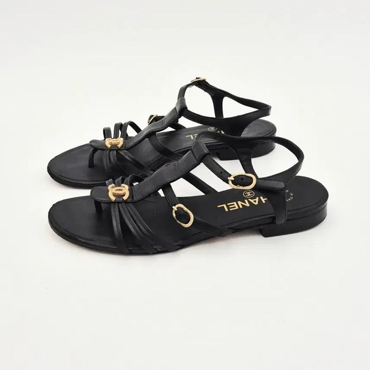 [BUNJANG] Chanel CC Logo Flat Strap Sandals Black Leather Size 37C / [중고명품셀렉트]샤넬 CC 로고 플랫 스트랩 샌들 37C