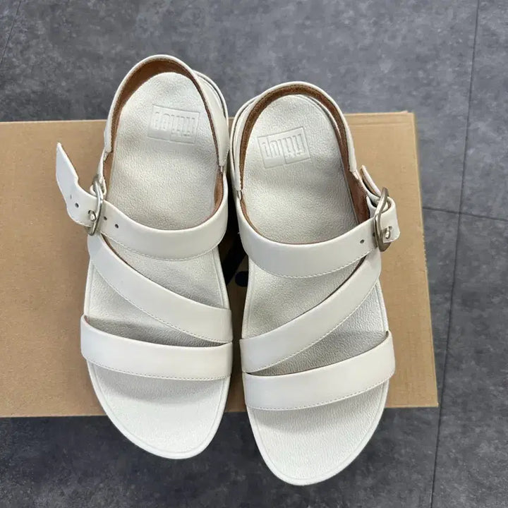 [BUNJANG] Fitflop Strap Sandals (230mm) / 핏플랍 스트랩 샌들 230mm