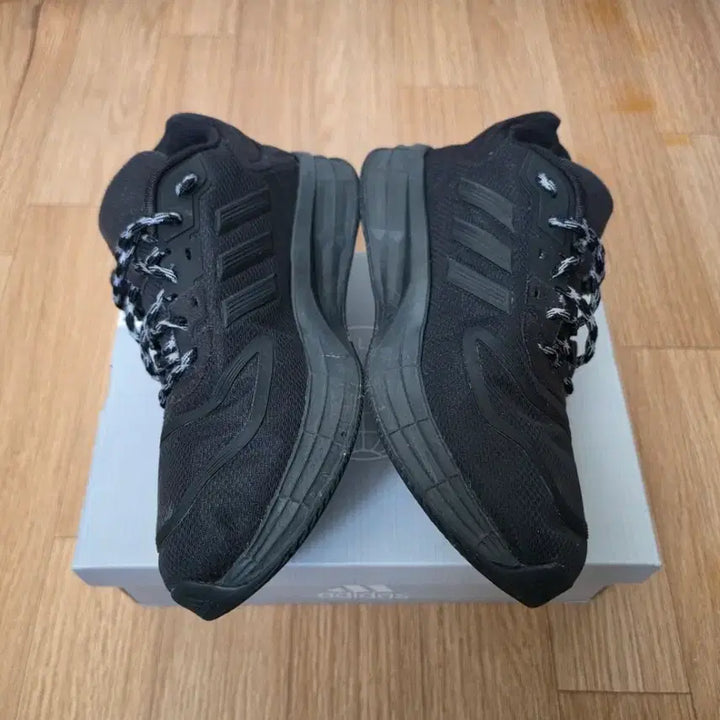 [BUNJANG] Adidas Duramo 10 Wide Running Shoes / 아디다스 듀라모10 와이드 런닝화 운동화