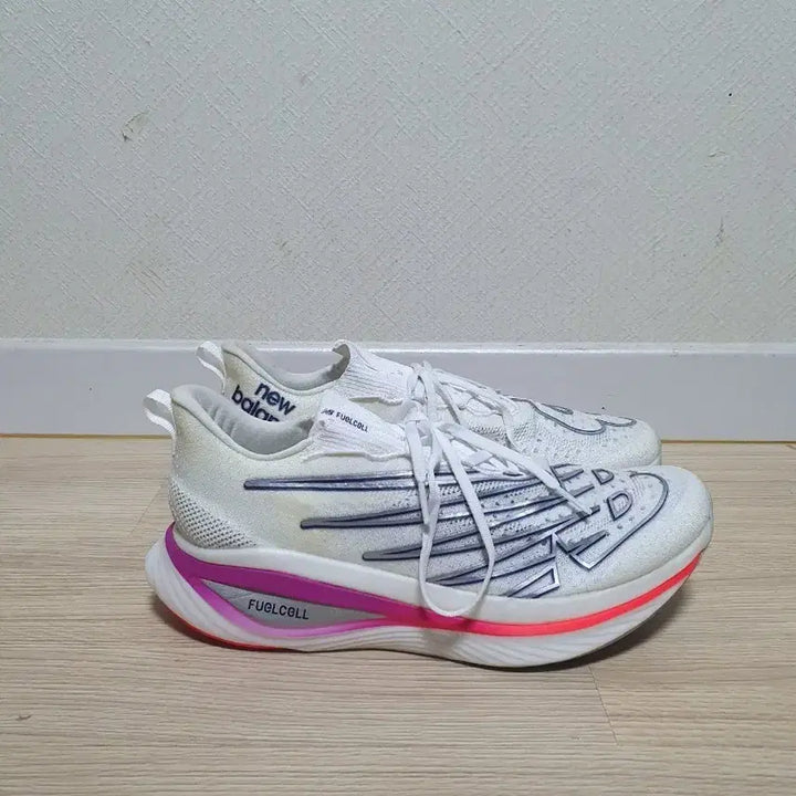 [BUNJANG] New Balance FuelCell SC Elite v3 Running Shoes 280 / 뉴발란스 퓨어셀 SC 엘리트 v3 러닝화 280