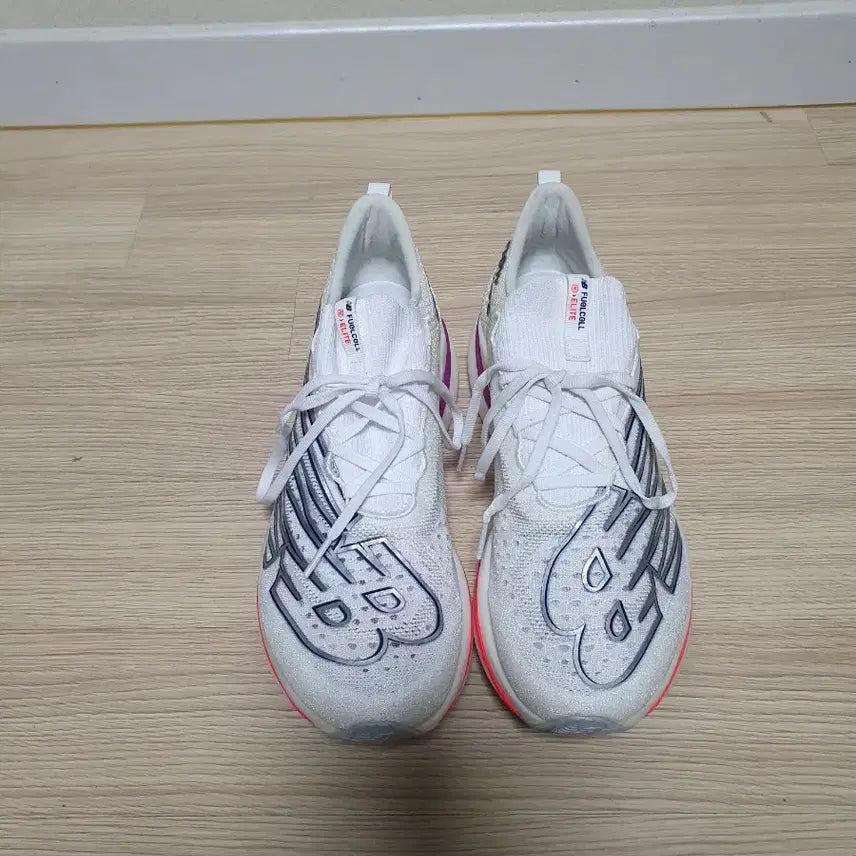 [BUNJANG] New Balance FuelCell SC Elite v3 Running Shoes 280 / 뉴발란스 퓨어셀 SC 엘리트 v3 러닝화 280