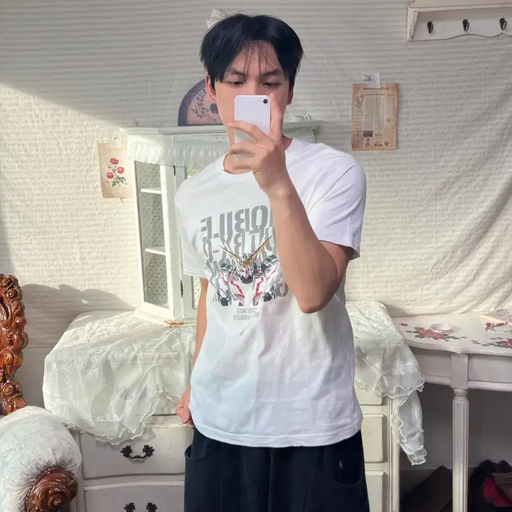 [BUNJANG] Vintage White Gundam Printing Short Sleeve T-Shirt / 빈티지 화이트 건담 프린팅 반팔 1152 모리걸 y2k 스트릿 갸루 펑키