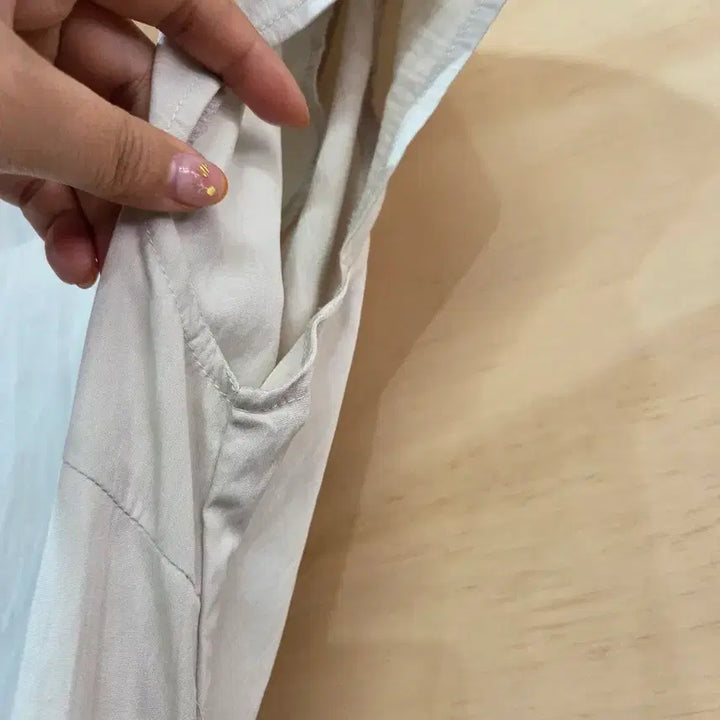 [BUNJANG] Beige Short Sleeve Blouse / 1144) 반팔 블라우스