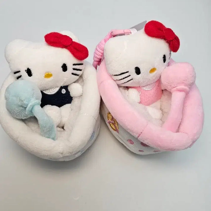 [BUNJANG] Hello Kitty Bathing Doll Keychain Set / (일괄)헬로키티 목욕하는 인형 키링  2종 세트