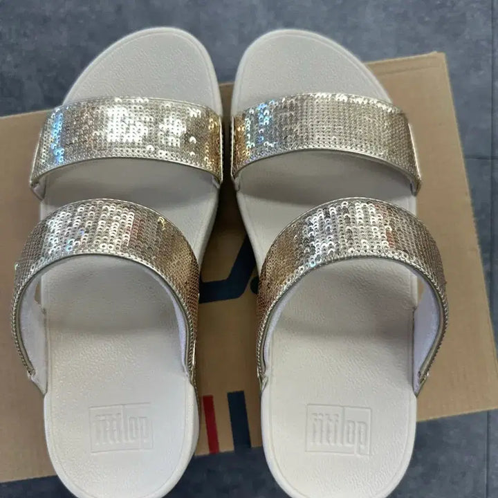 [BUNJANG] Fitflop Sequin Detail Sandals 230mm / 핏플랍 슬리퍼 230mm